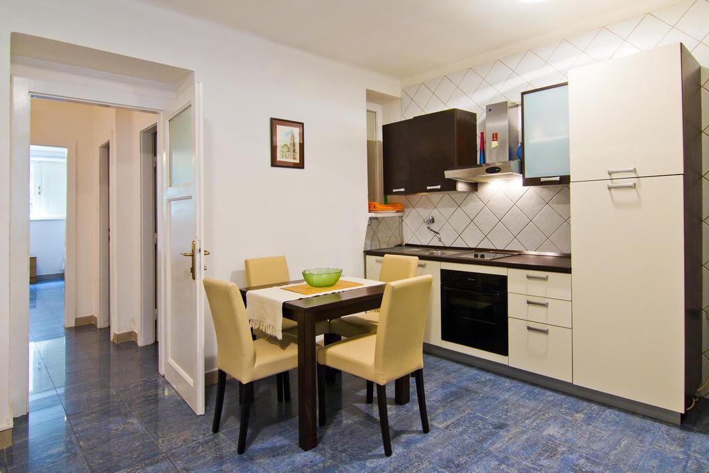 Zorro Apartment Сплит Экстерьер фото